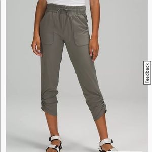 Lululemon woman’s Beyond the studio crop